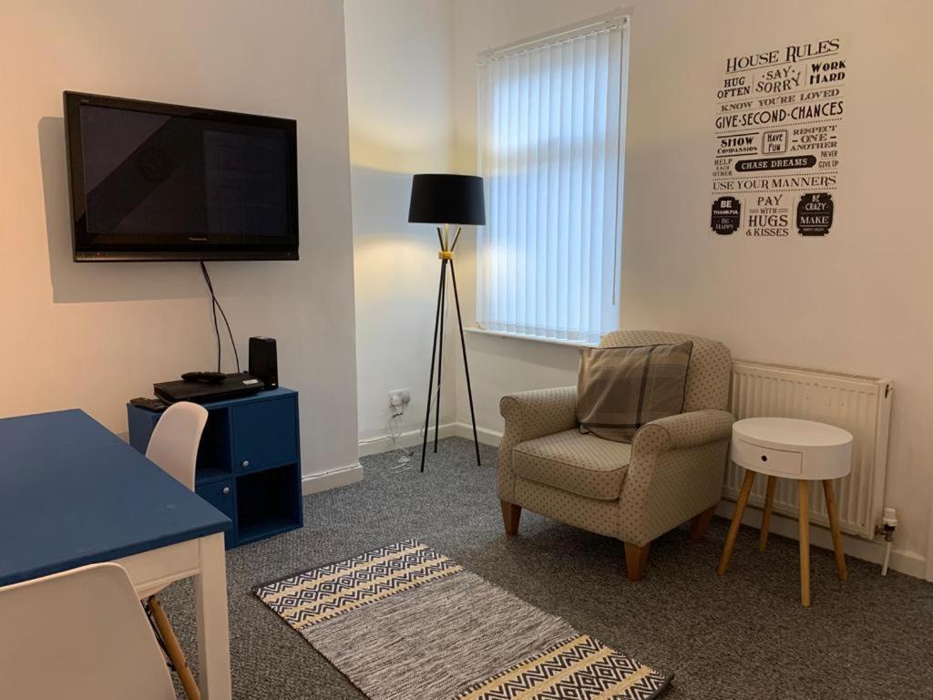 Bright, Comfortable Home, Convenient For City Centre Liverpool Bagian luar foto