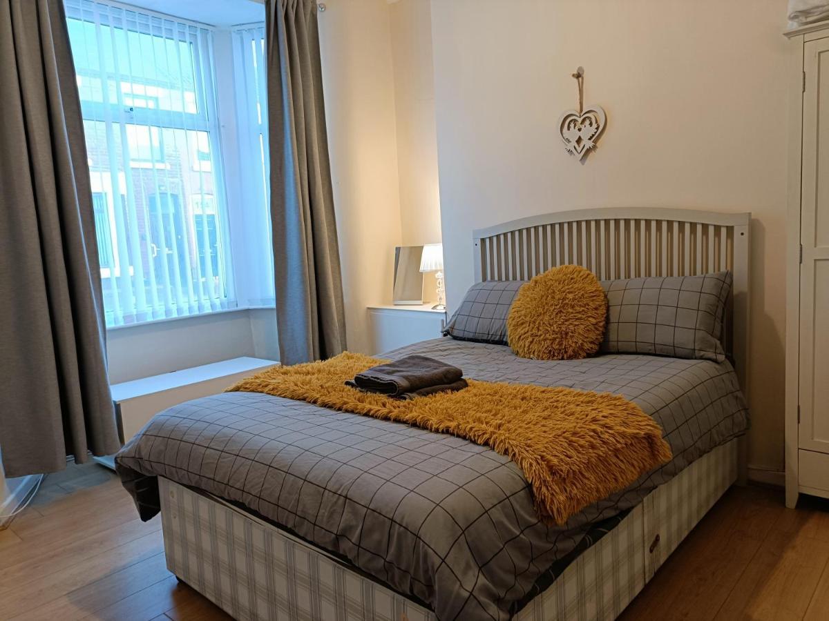 Bright, Comfortable Home, Convenient For City Centre Liverpool Bagian luar foto