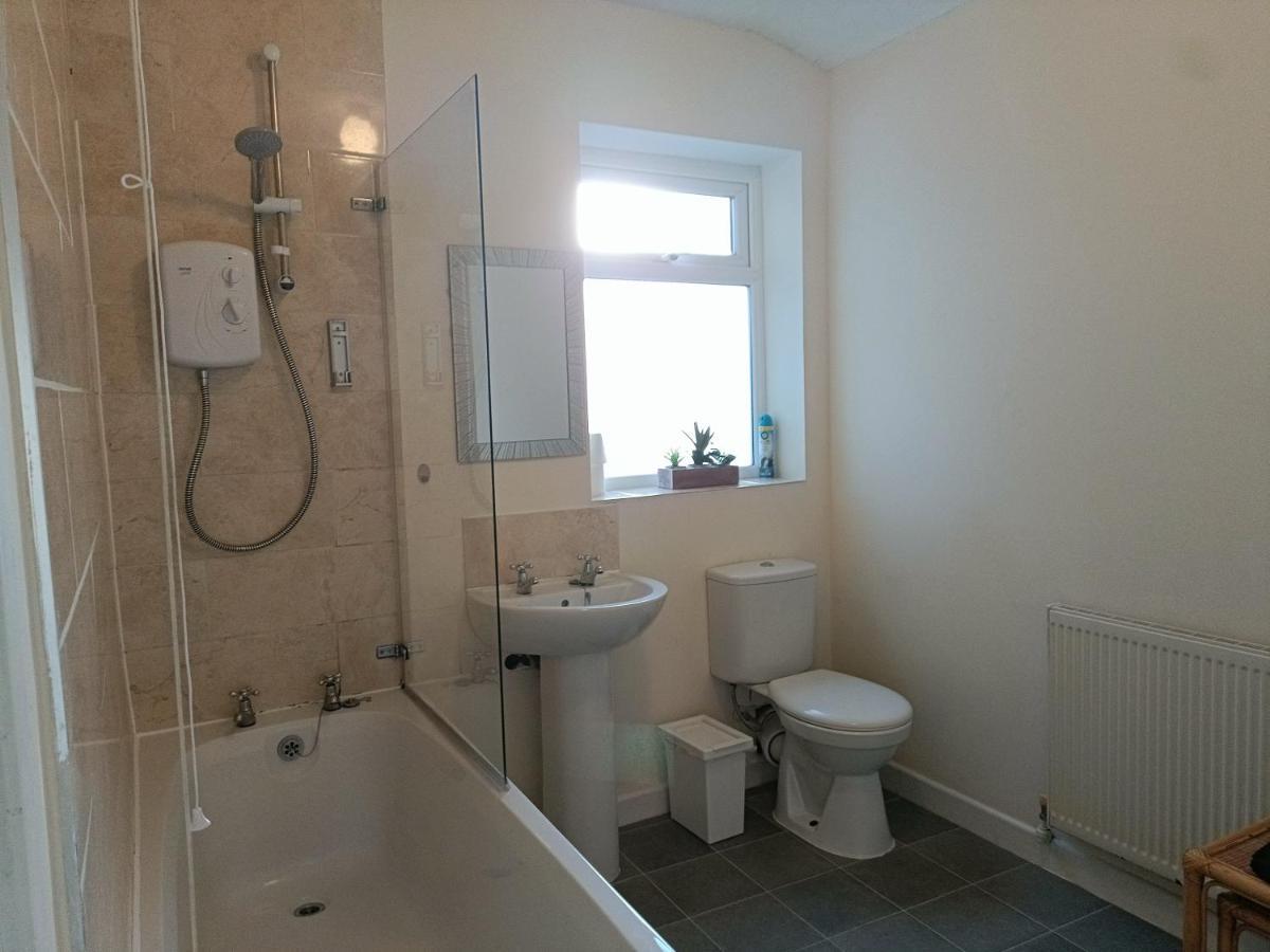 Bright, Comfortable Home, Convenient For City Centre Liverpool Bagian luar foto