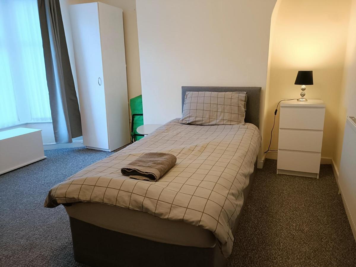 Bright, Comfortable Home, Convenient For City Centre Liverpool Bagian luar foto